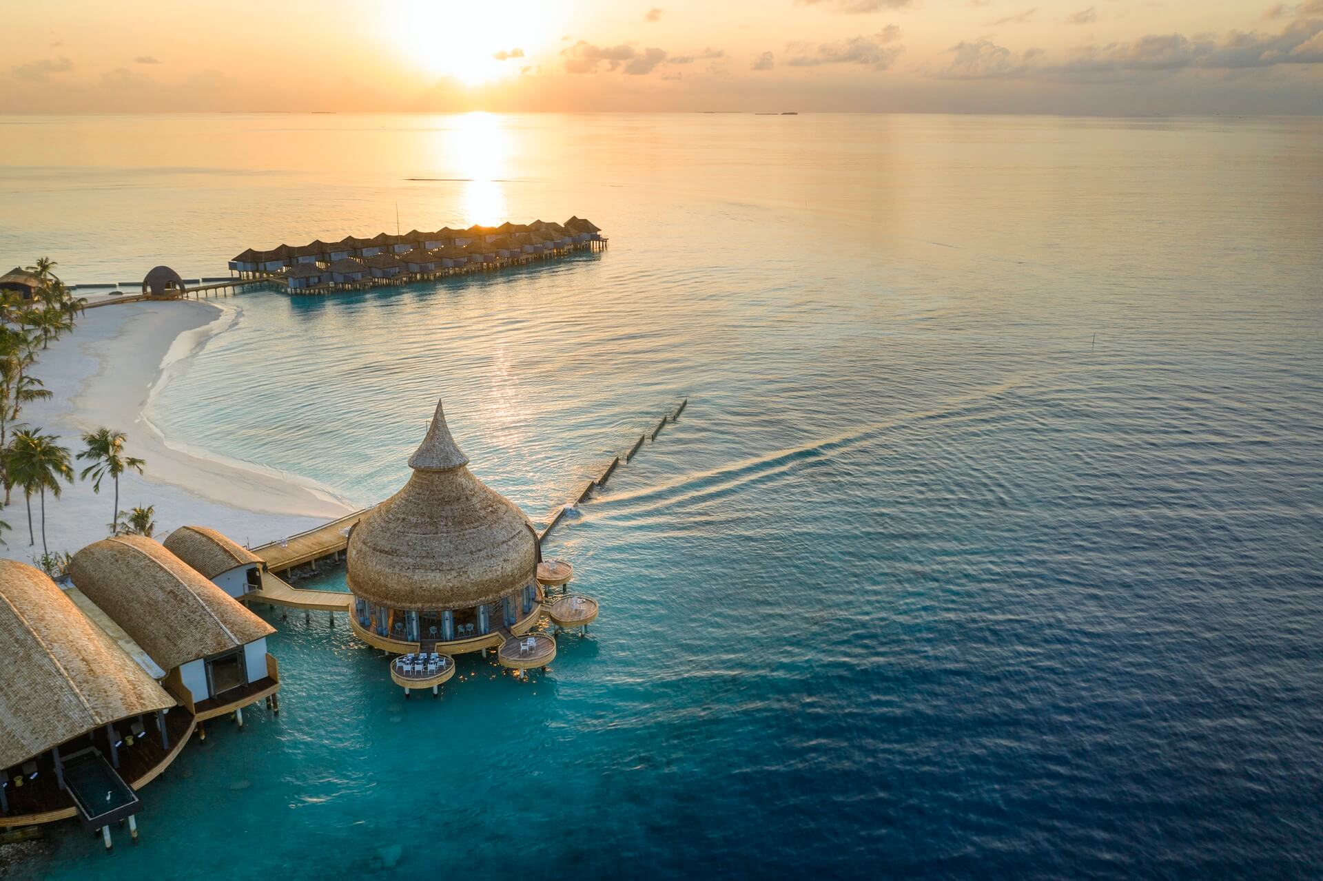 maafushivaru-maldives-Moodhu-Grill-Aerial